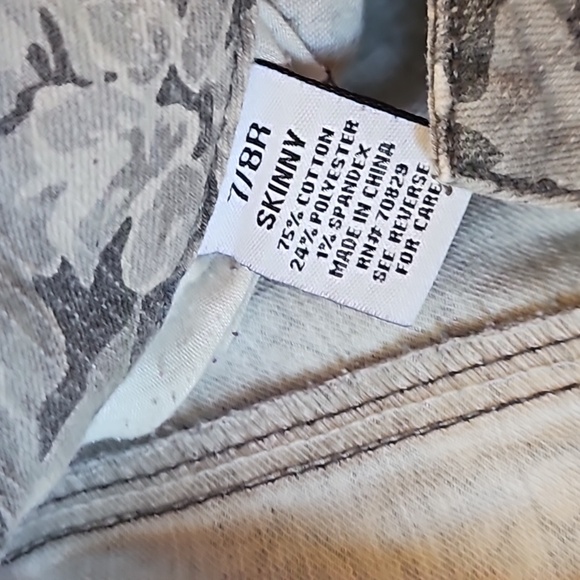 BUNDLE #2 3 PAIRS OF JEANS SZ. 7/8 - Picture 4 of 5